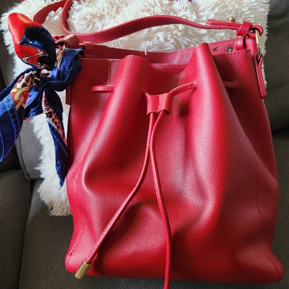 Bucket bag - Picture 4 of 7